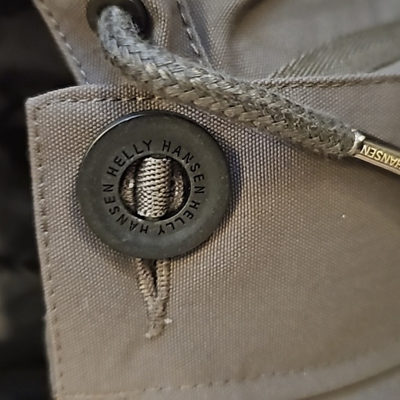 Like New Helly Hansen Fairbanks Parker. Green size XL - Picture 4 of 13